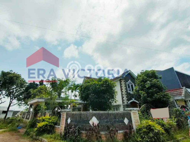 Rumah LT 320m2m² di Dau, Malang - Akses Mudah Rumah LT 320m2m² di Dau, Malang - Akses Mudah