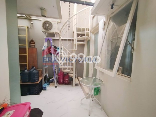Rumah Strategis Blimbing, Malang, Luas 120m2m² LB 98m2m² Rumah Strategis Blimbing, Malang, Luas 120m2m² LB 98m2m²