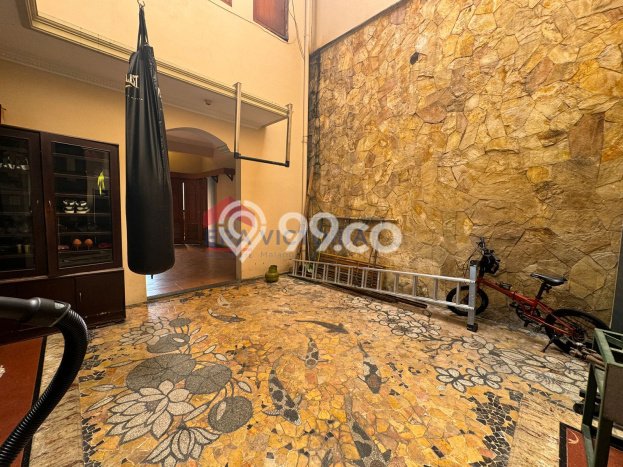 Rumah di , Dekat Stasiun, 4 KM, LT 540m2m² LB 432m2m² Rumah di , Dekat Stasiun, 4 KM, LT 540m2m² LB 432m2m²