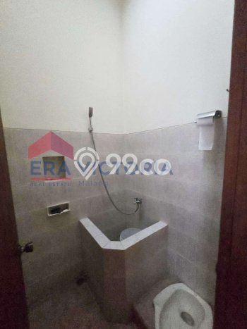 Rumah Mewah dengan 3 Kamar Tidur di Kawasan Elite , Malang Rumah Mewah dengan 3 Kamar Tidur di Kawasan Elite , Malang