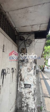 Ruko untuk Disewa di Pusat Kediri Luas Bangunan 200m2 Ruko untuk Disewa di Pusat Kediri Luas Bangunan 200m2