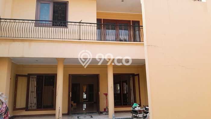 Rumah Elit LB 700m2 Siap Huni Desain Elegan di Kemanggisan, Jakarta Barat Rumah Elit LB 700m2 Siap Huni Desain Elegan di Kemanggisan, Jakarta Barat