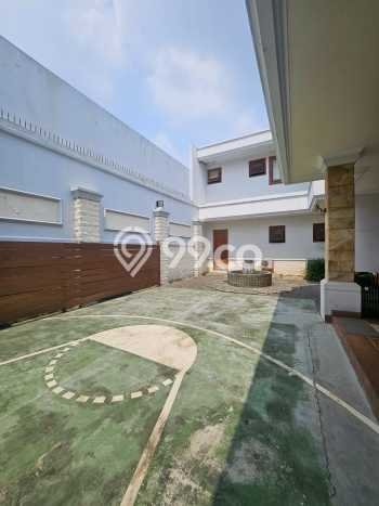 Dijual Rumah Luas Elegan Dengan View Eksklusif di Pondok Indah, Jakarta Selatan Dijual Rumah Luas Elegan Dengan View Eksklusif di Pondok Indah, Jakarta Selatan