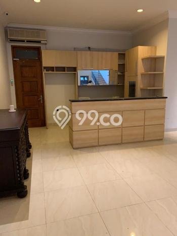 Ready to Use! Luxury House LT 650m2 Desain Elegan di Patra Kuningan Ready to Use! Luxury House LT 650m2 Desain Elegan di Patra Kuningan