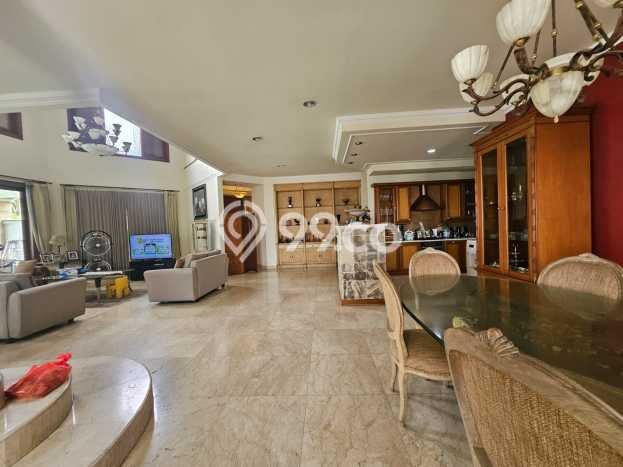 Dijual Rumah Luas Elegan Dengan View Eksklusif di Pondok Indah, Jakarta Selatan Dijual Rumah Luas Elegan Dengan View Eksklusif di Pondok Indah, Jakarta Selatan