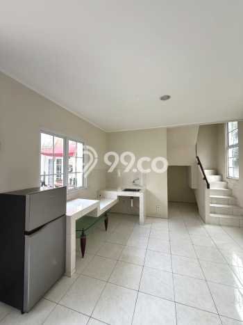For Sale Rumah 4 Kamar Lokasi Ideal Bagus dan Strategis di BSD For Sale Rumah 4 Kamar Lokasi Ideal Bagus dan Strategis di BSD