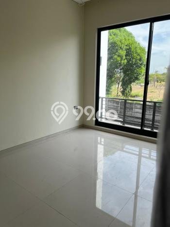 Rumah Luxury Modern Siap Huni di Graha Surabaya Rumah Luxury Modern Siap Huni di Graha Surabaya
