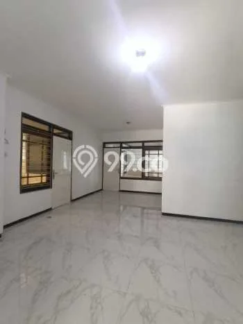 Jarang Ada! Rumah Kontrakan 3 Kamar Bagus Siap Huni HR Muhammad Jarang Ada! Rumah Kontrakan 3 Kamar Bagus Siap Huni HR Muhammad