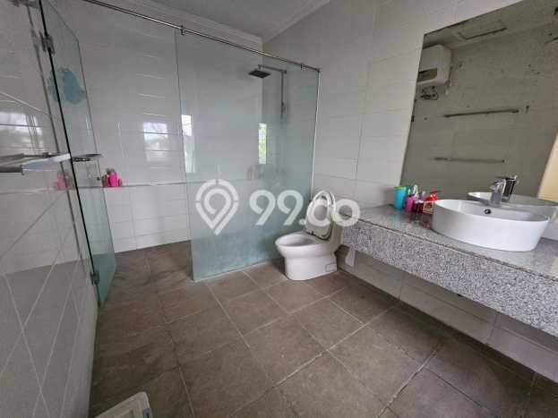 BEST DEAL! Rumah di Graha, 2 KM, Dekat Pusat Kota, LT 189m² LB 250m² BEST DEAL! Rumah di Graha, 2 KM, Dekat Pusat Kota, LT 189m² LB 250m²