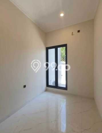 Rumah Strategis area , Surabaya, LT 75m2m² Bangunan 120m2m² - HARGA NEGO! Rumah Strategis area , Surabaya, LT 75m2m² Bangunan 120m2m² - HARGA NEGO!