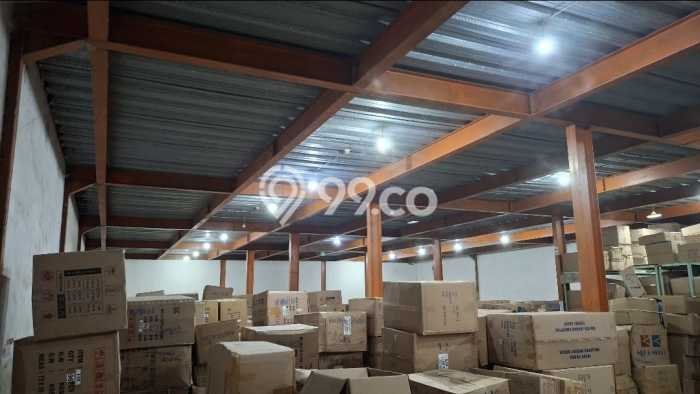 Gudang Dijual di Kenjeran Surabaya dengan Luas Bangunan 675m2 Gudang Dijual di Kenjeran Surabaya dengan Luas Bangunan 675m2