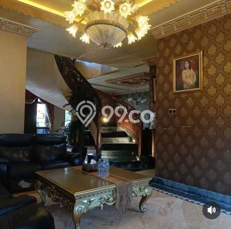 Dijual Rumah Mewah Megah Dengan View Cantik di Dharma Husada, Surabaya Dijual Rumah Mewah Megah Dengan View Cantik di Dharma Husada, Surabaya