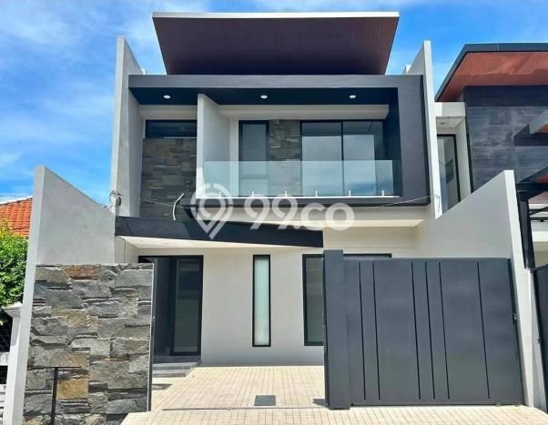Ready to Use! Luxury House LT 176m2 Desain Modern di Manyar Ready to Use! Luxury House LT 176m2 Desain Modern di Manyar