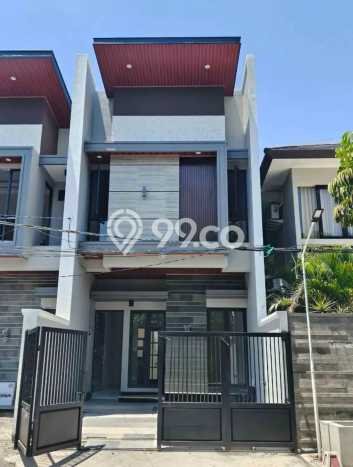Rumah Strategis area , Surabaya, LT 75m2m² Bangunan 120m2m² - HARGA NEGO! Rumah Strategis area , Surabaya, LT 75m2m² Bangunan 120m2m² - HARGA NEGO!