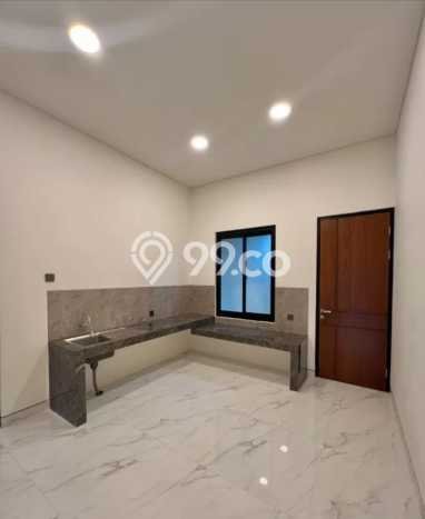 Rumah Mewah LB 300m2 Siap Pakai Desain Elegan di Kertajaya, Surabaya Rumah Mewah LB 300m2 Siap Pakai Desain Elegan di Kertajaya, Surabaya