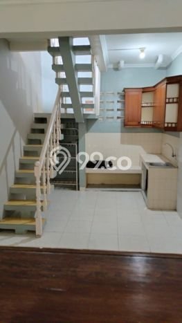 Rumah sewa siap huni 3 Kamar Tidur di Cirendeu, Jakarta Selatan Rumah sewa siap huni 3 Kamar Tidur di Cirendeu, Jakarta Selatan
