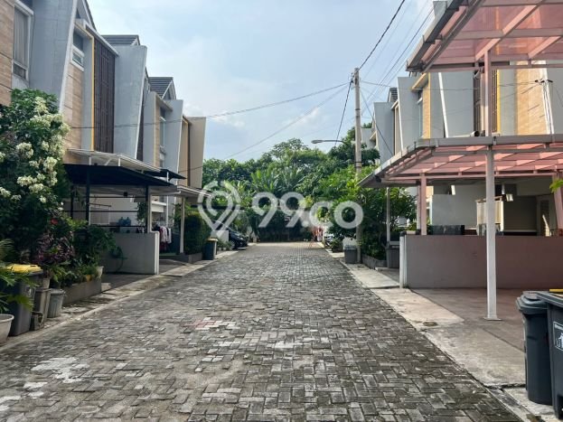 Rumah Minimalis 5 KT di Cirendeu Jakarta Selatan Rumah Minimalis 5 KT di Cirendeu Jakarta Selatan