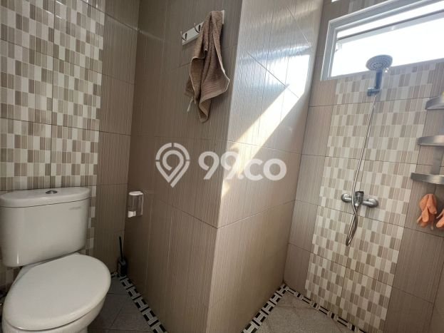 Rumah Minimalis 5 KT di Cirendeu Jakarta Selatan Rumah Minimalis 5 KT di Cirendeu Jakarta Selatan