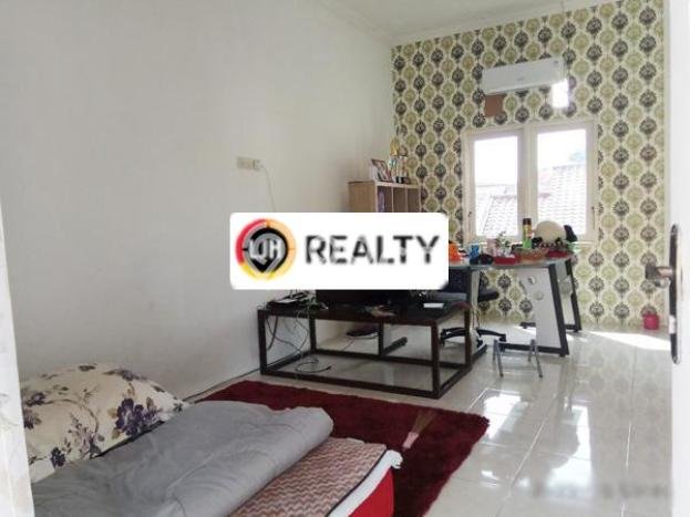 NEW LISTING! Rumah Strategis di Tembalang, Luas 171m² Bangunan 180m² NEW LISTING! Rumah Strategis di Tembalang, Luas 171m² Bangunan 180m²