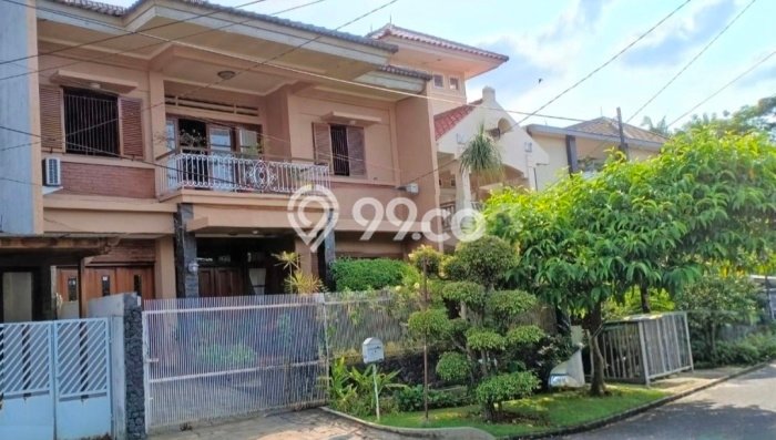 Jual Rumah Mewah Elegan Dengan View Cantik di Sektor 2 - Bintaro, Jakarta Selatan Jual Rumah Mewah Elegan Dengan View Cantik di Sektor 2 - Bintaro, Jakarta Selatan
