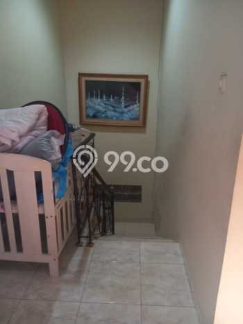 Rumah Strategis Minimalis Lb 190m2 di Ciputat Timur, Tangerang Selatan Rumah Strategis Minimalis Lb 190m2 di Ciputat Timur, Tangerang Selatan