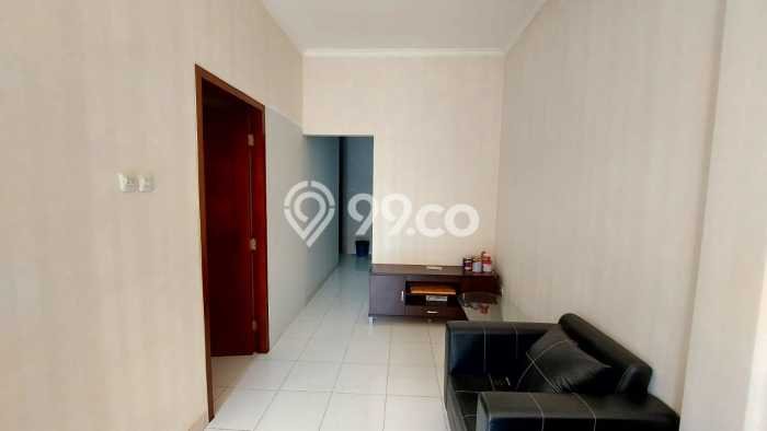 For Sale Hunian Rumah Terawat 5 KT di Bintaro, Tangerang Selatan For Sale Hunian Rumah Terawat 5 KT di Bintaro, Tangerang Selatan