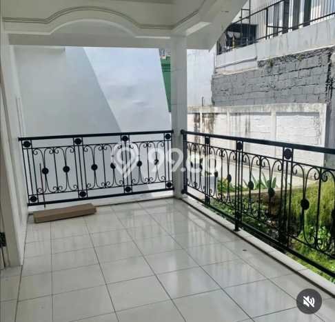 Hunian Mewah LB 200m2 Siap Pakai Desain Elegan di Sektor 5 - Bintaro, Tangerang Selatan Hunian Mewah LB 200m2 Siap Pakai Desain Elegan di Sektor 5 - Bintaro, Tangerang Selatan