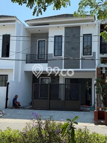Rumah Luxury Modern Siap Huni di Keputih Surabaya Rumah Luxury Modern Siap Huni di Keputih Surabaya
