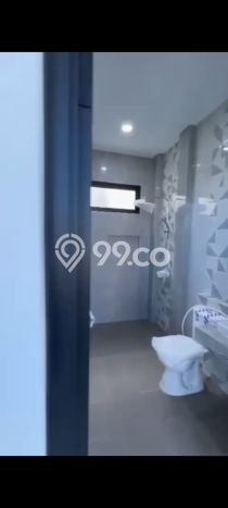 Rumah Luxury Modern Tanpa Renovasi di Graha Surabaya Rumah Luxury Modern Tanpa Renovasi di Graha Surabaya