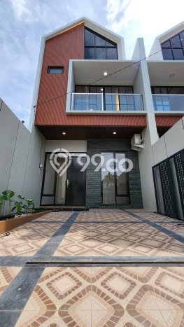 Rumah Strategis Minimalis Lb 122m2 di Rungkut, Surabaya Rumah Strategis Minimalis Lb 122m2 di Rungkut, Surabaya