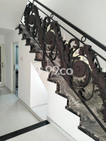 Dijual Rumah Luas Megah Dengan View Eksklusif di Laguna, Surabaya Dijual Rumah Luas Megah Dengan View Eksklusif di Laguna, Surabaya