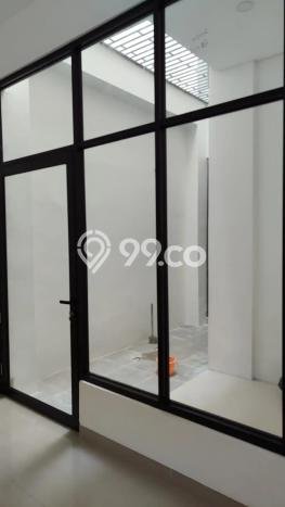 Disewakan Ruko di Kawasan Ramai Sukomanunggal Luas 200m2 Disewakan Ruko di Kawasan Ramai Sukomanunggal Luas 200m2