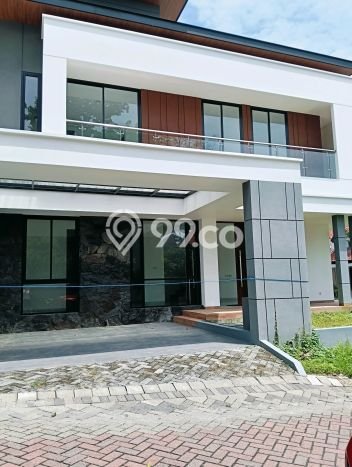 Rumah Elit Modern Siap Huni di Citraland Surabaya Rumah Elit Modern Siap Huni di Citraland Surabaya