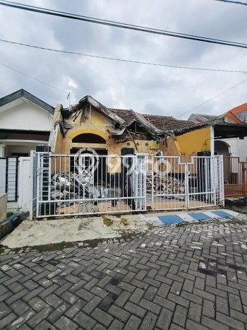 Dijual Rumah 2 Kamar Lokasi Ideal Nyaman dan Strategis di Waru Dijual Rumah 2 Kamar Lokasi Ideal Nyaman dan Strategis di Waru