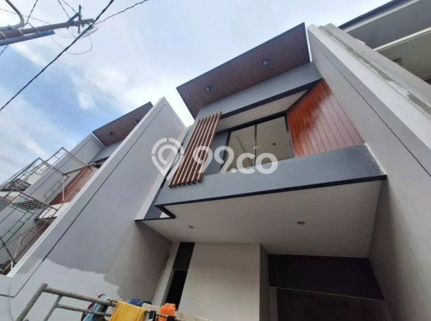 Jual Rumah Eksklusif 3 KT di Mulyosari, Surabaya Jual Rumah Eksklusif 3 KT di Mulyosari, Surabaya