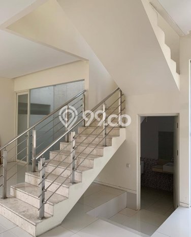 Rumah Cantik Siap Huni Di Sambikerep Luas 425m2 Lokasi Strategis Rumah Cantik Siap Huni Di Sambikerep Luas 425m2 Lokasi Strategis