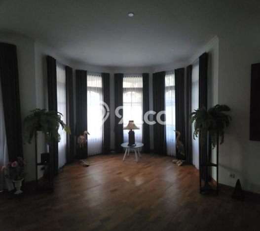 Dijual Rumah Luas Elegan Dengan View Eksklusif di Darmo permai, Surabaya Dijual Rumah Luas Elegan Dengan View Eksklusif di Darmo permai, Surabaya