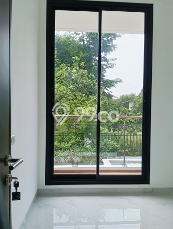 Rumah Elit Modern Siap Huni di Citraland Surabaya Rumah Elit Modern Siap Huni di Citraland Surabaya