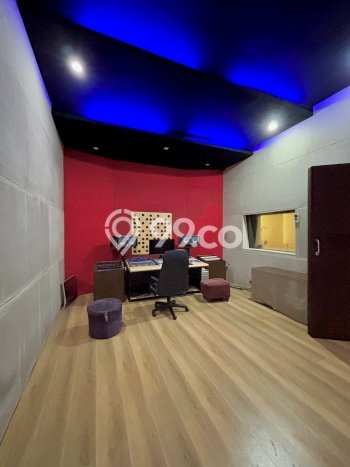 Rumah Cantik Siap Pakai Di Tebet Luas 200m2 Lokasi Strategis Rumah Cantik Siap Pakai Di Tebet Luas 200m2 Lokasi Strategis