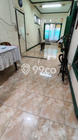 Rumah Terawat area Rawamangun, Jakarta Timur, Luas Tanah 91m², LB 132m² Rumah Terawat area Rawamangun, Jakarta Timur, Luas Tanah 91m², LB 132m²