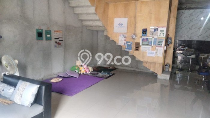 Rumah Strategis Modern Lb 200m2 di Rawalumbu, Bekasi Rumah Strategis Modern Lb 200m2 di Rawalumbu, Bekasi