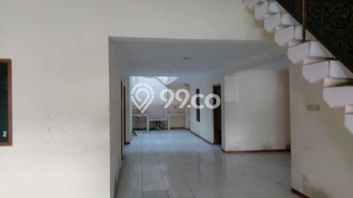Rumah Elit Modern Tanpa Renovasi di Pejompongan Jakarta Pusat Rumah Elit Modern Tanpa Renovasi di Pejompongan Jakarta Pusat