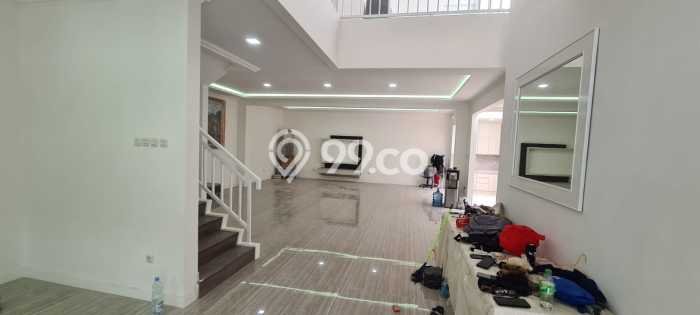 HARGA SPECIAL! Rumah Nyaman di Gading Serpong, Tangerang, LT 200m² Bangunan 350m² Bisa Nego! HARGA SPECIAL! Rumah Nyaman di Gading Serpong, Tangerang, LT 200m² Bangunan 350m² Bisa Nego!