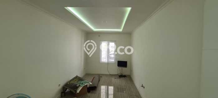 HARGA SPECIAL! Rumah Nyaman di Gading Serpong, Tangerang, LT 200m² Bangunan 350m² Bisa Nego! HARGA SPECIAL! Rumah Nyaman di Gading Serpong, Tangerang, LT 200m² Bangunan 350m² Bisa Nego!
