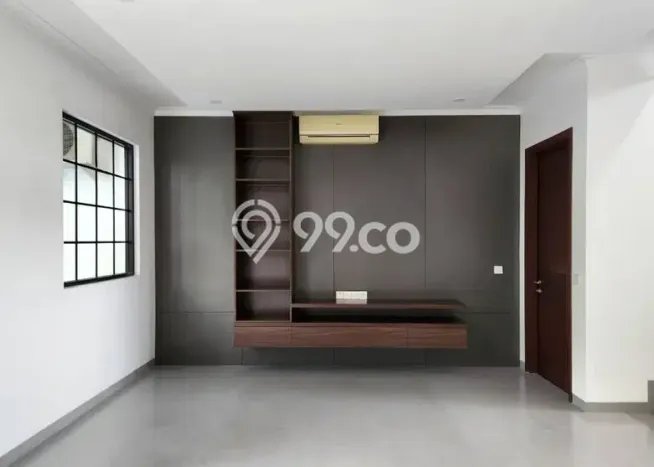 HOT LISTING! Rumah Untuk Investasi di BSD City, LT 286m² Bangunan 364m² HOT LISTING! Rumah Untuk Investasi di BSD City, LT 286m² Bangunan 364m²