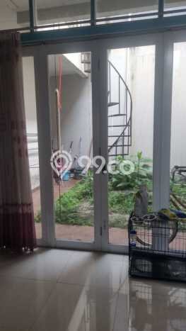 BEST OFFER! Rumah Siap Huni di Serpong Villa Melati Mas, LT 140m² Bangunan 180m² BEST OFFER! Rumah Siap Huni di Serpong Villa Melati Mas, LT 140m² Bangunan 180m²