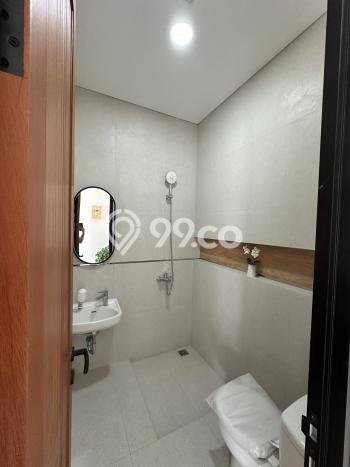 KESEMPATAN TERBAIK! Rumah Asri area BSD, LT 162m² Bangunan 175m² KESEMPATAN TERBAIK! Rumah Asri area BSD, LT 162m² Bangunan 175m²