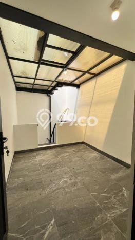 Rumah Elit LB 284m2 Siap Huni Desain Elegan di BSD City, Tangerang Rumah Elit LB 284m2 Siap Huni Desain Elegan di BSD City, Tangerang