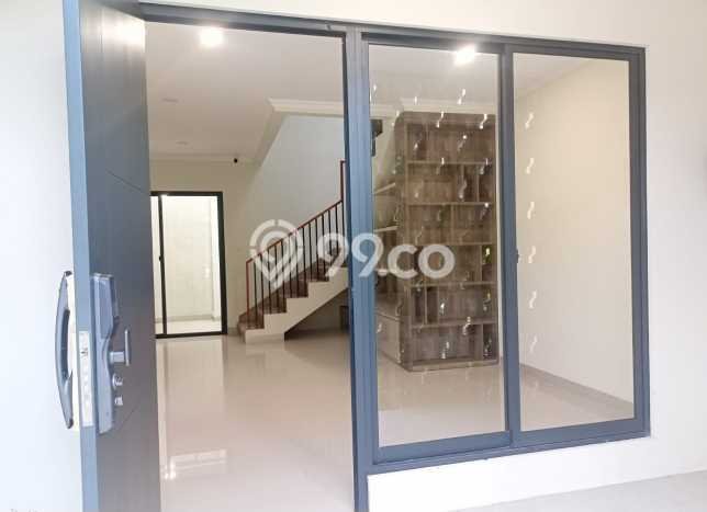 Disewakan Rumah Harga Terjangkau di Gading Serpong Tangerang Punya 4 Kamar Tidur Disewakan Rumah Harga Terjangkau di Gading Serpong Tangerang Punya 4 Kamar Tidur