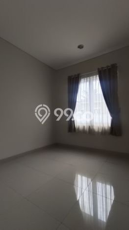 GOOD DEAL! Rumah di BSD City, 3 KM, Siap Huni, Luas 180m² Bangunan 125m² GOOD DEAL! Rumah di BSD City, 3 KM, Siap Huni, Luas 180m² Bangunan 125m²